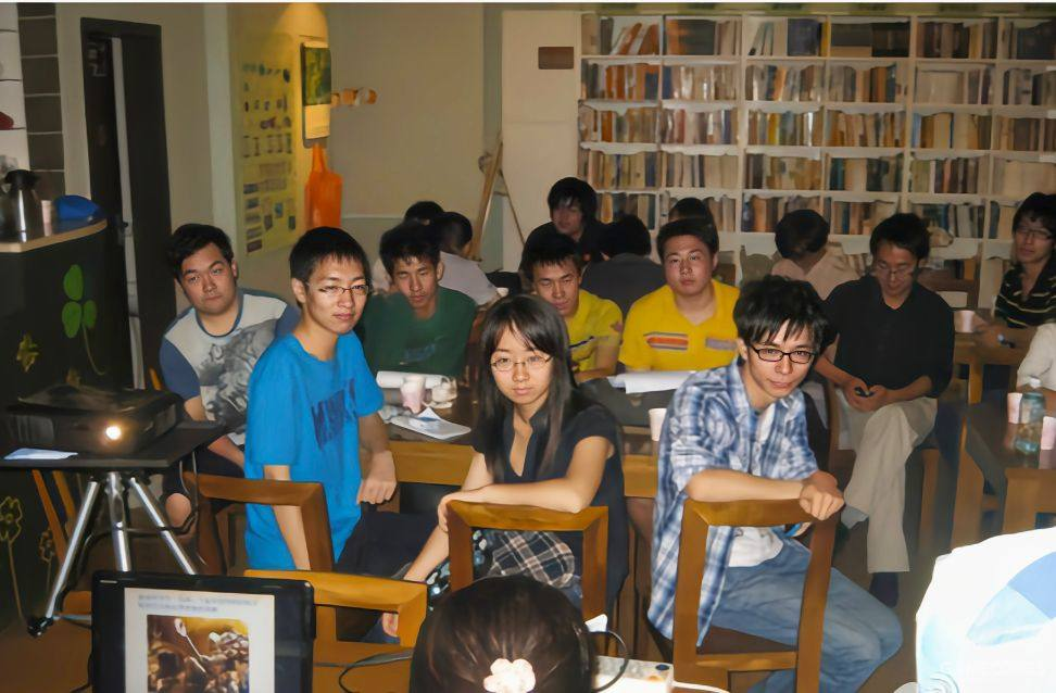 2011年5月21日，武汉高校科幻联合会成立
